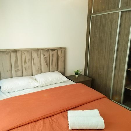 Incroyable Appartement A Playa Enface Cafe Sky 17 Tangier Bagian luar foto