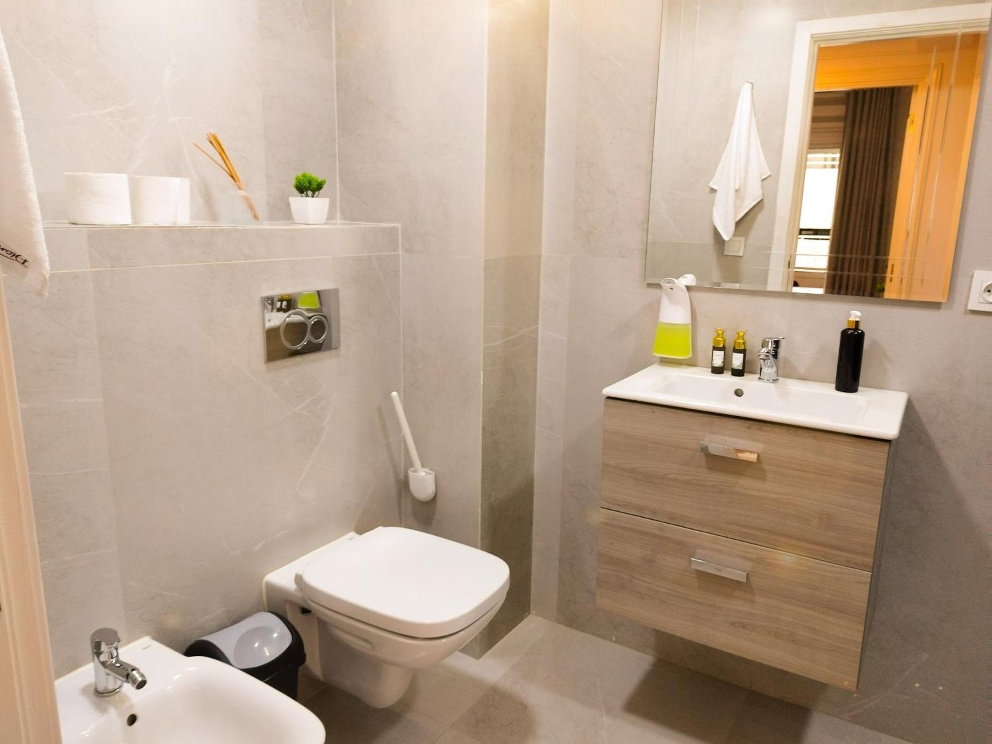 Incroyable Appartement A Playa Enface Cafe Sky 17 Tangier Bagian luar foto