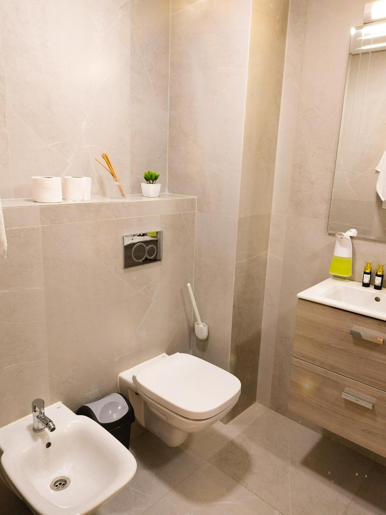 Incroyable Appartement A Playa Enface Cafe Sky 17 Tangier Bagian luar foto
